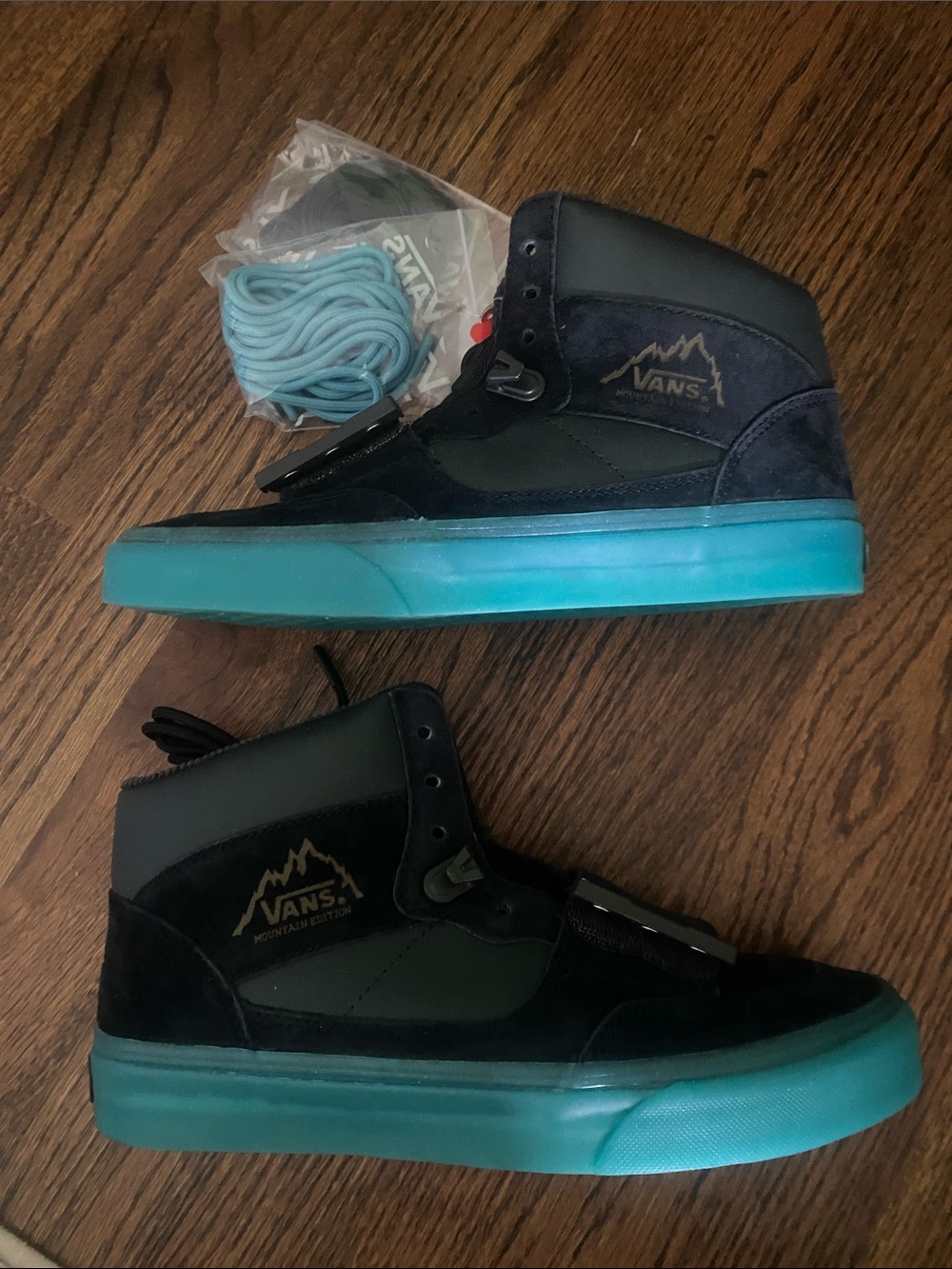 Vans C2H4 collab Mountain Edition High-Top Sneakers — Black with Teal Sole